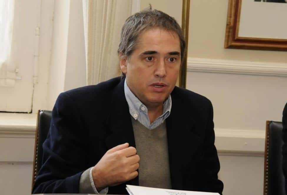 La Defensoría del Pueblo, a cargo de Guido Lorenzino, consideró "irracionales y abusivos" los aumentos propuestos para el gas.
