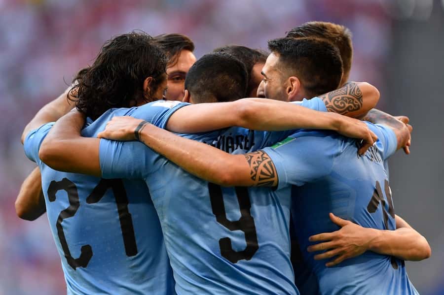 Uruguay goleó a Rusia 3-0