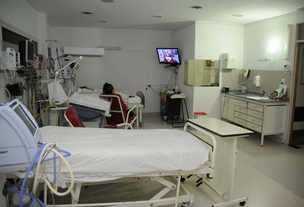 La terapia intensiva del Hospital está completa con casos de Covid y otras patologías