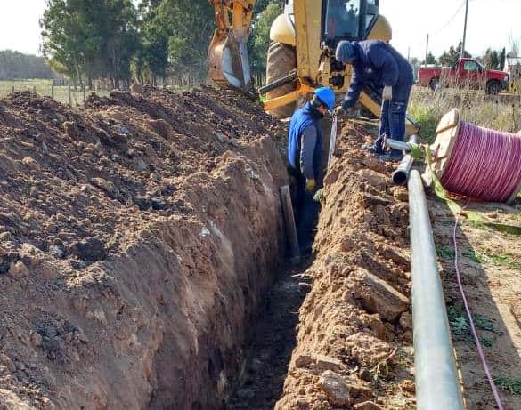 El Municipio avanza con la obra de extensión  de la red de agua en la localidad de Gardey