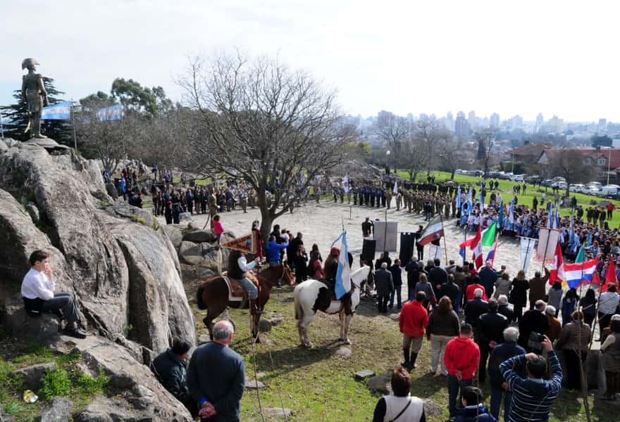 Tandil conmemoró al Gral. San Martín en el 168º aniversario de su fallecimiento