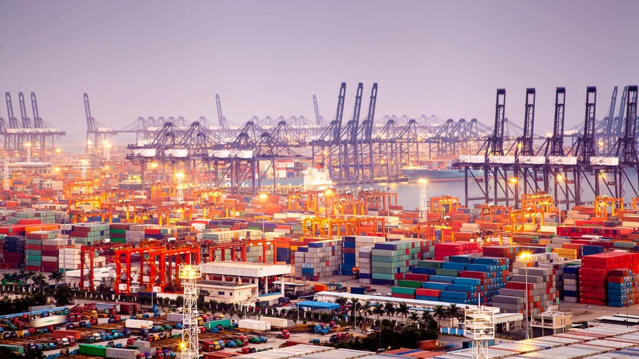 China resiste a la guerra comercial en julio, con aumento de sus exportaciones