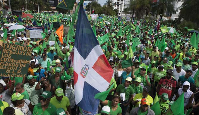 Dominicanos marcharon en Santo Domingo en rechazo de la corrupción y la impunidad