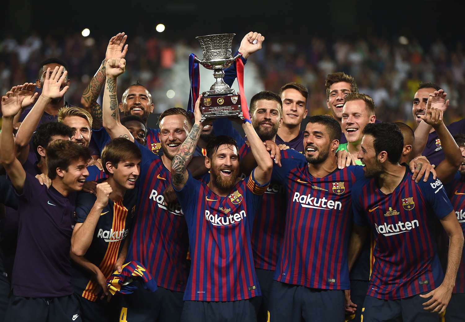 Barcelona superó a Sevilla  y alzó otro trofeo en Tanger
