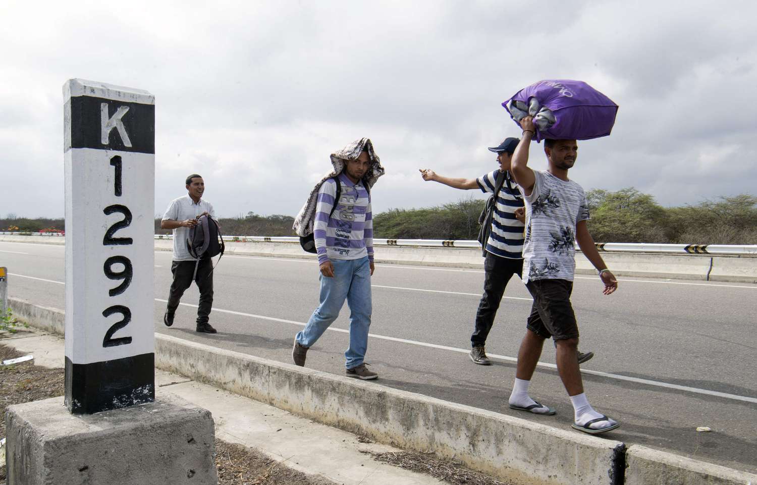 Perú permite el ingreso de venezolanos si piden refugio