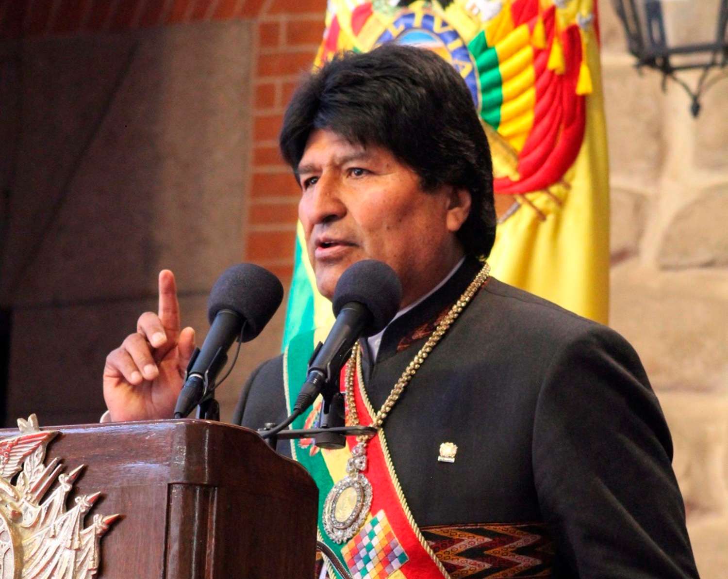 Morales promulgó una ley que establece elecciones primarias