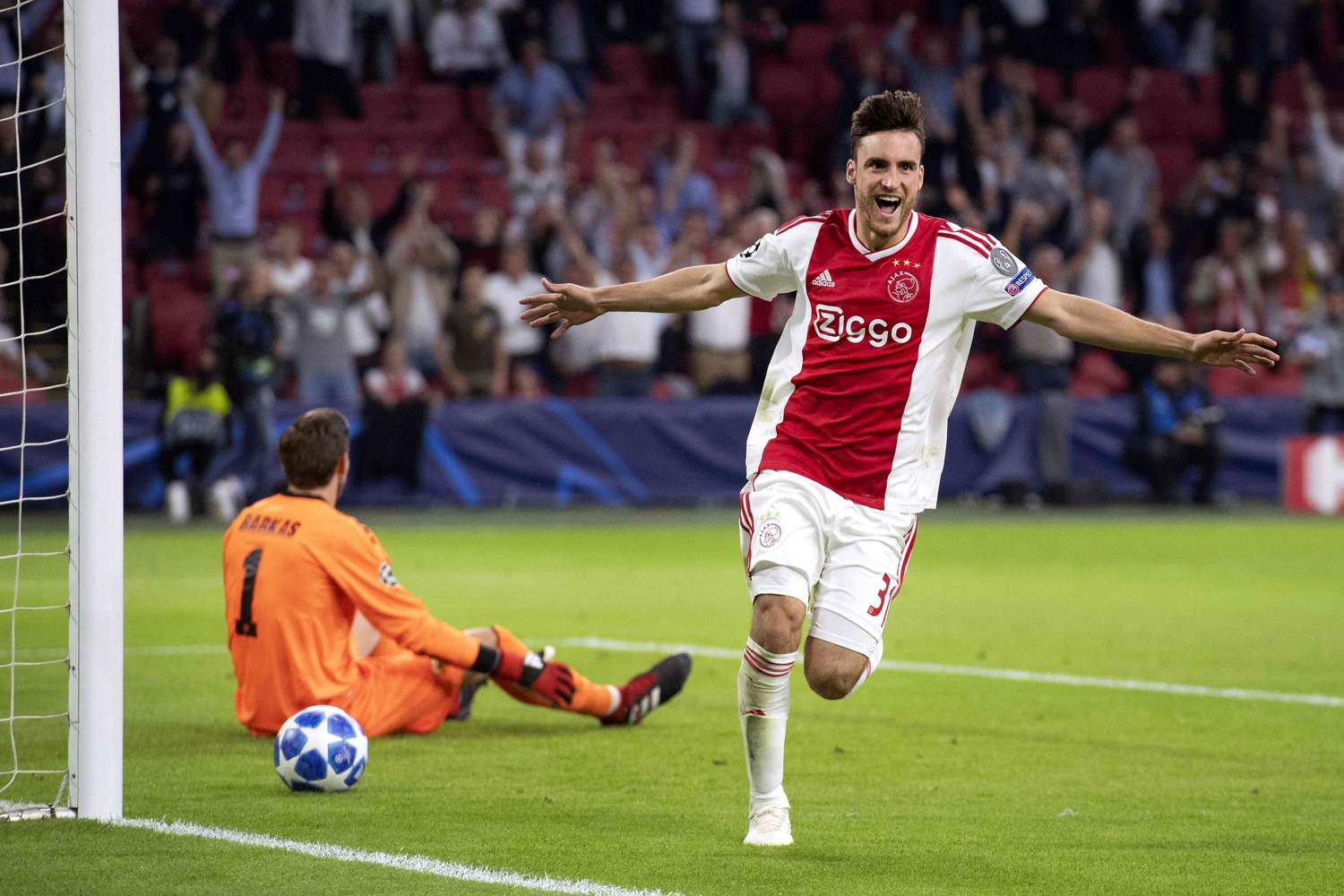 Dos goles de Tagliafico para la victoria de Ajax