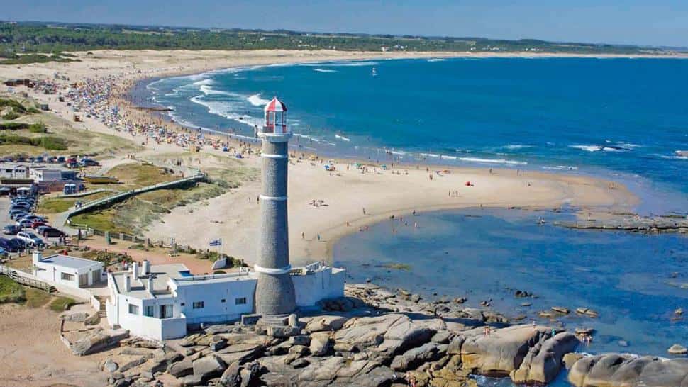 Uruguay: vuelven los reintegros del IVA a los turistas extranjeros