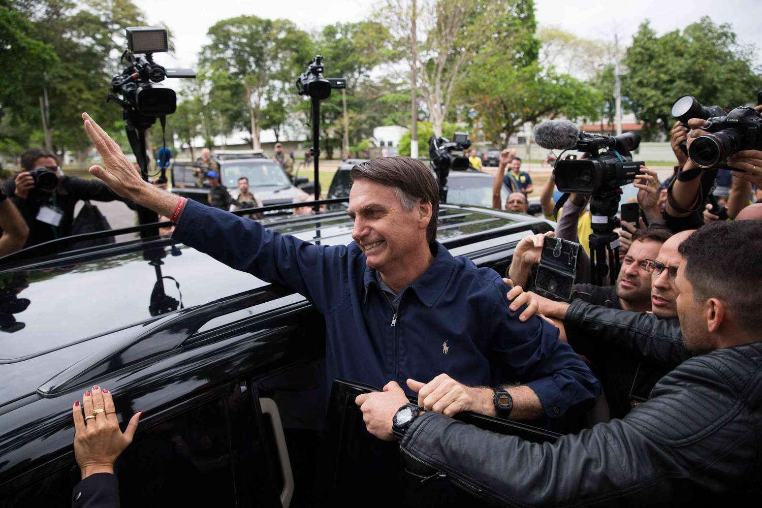 El ultraderechista Jair Bolsonaro ganó la elección pero deberá ir a segunda vuelta
