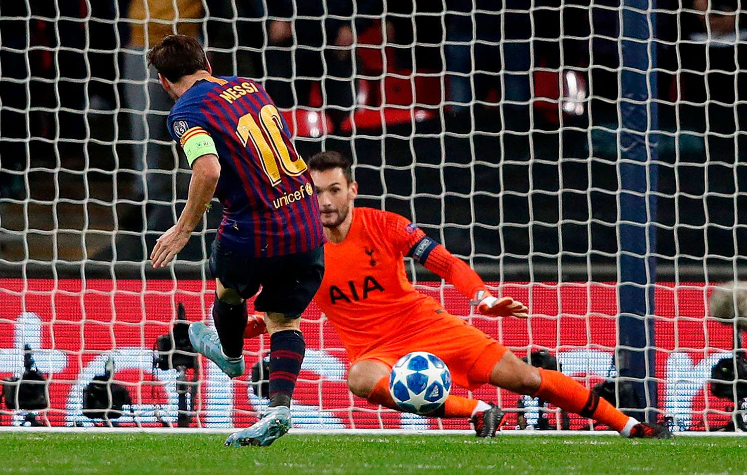 Messi se lució con otros dos goles para Barcelona