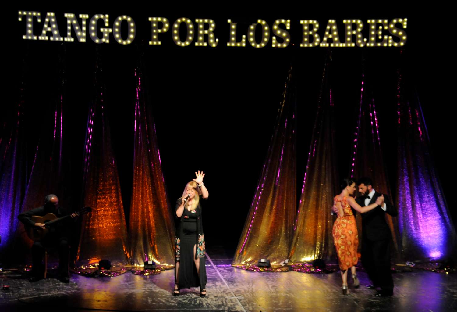 En un colmado Teatro del Fuerte, cerró el año Tango por los Bares