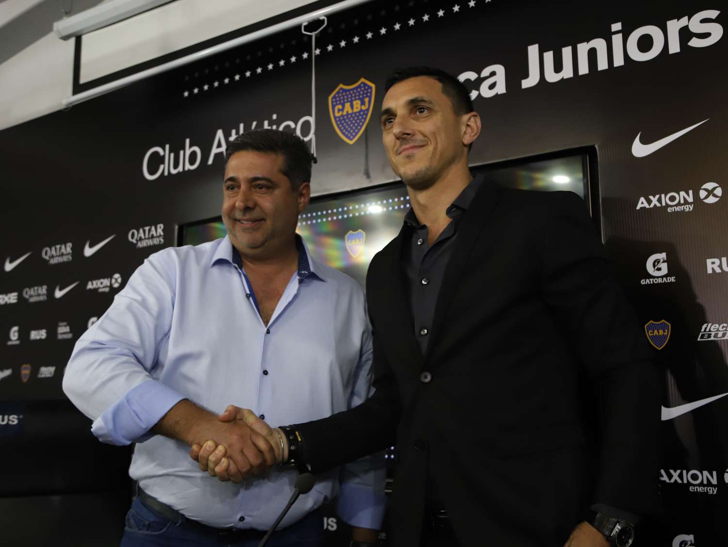 Boca colocó a Burdisso en el puesto de manager