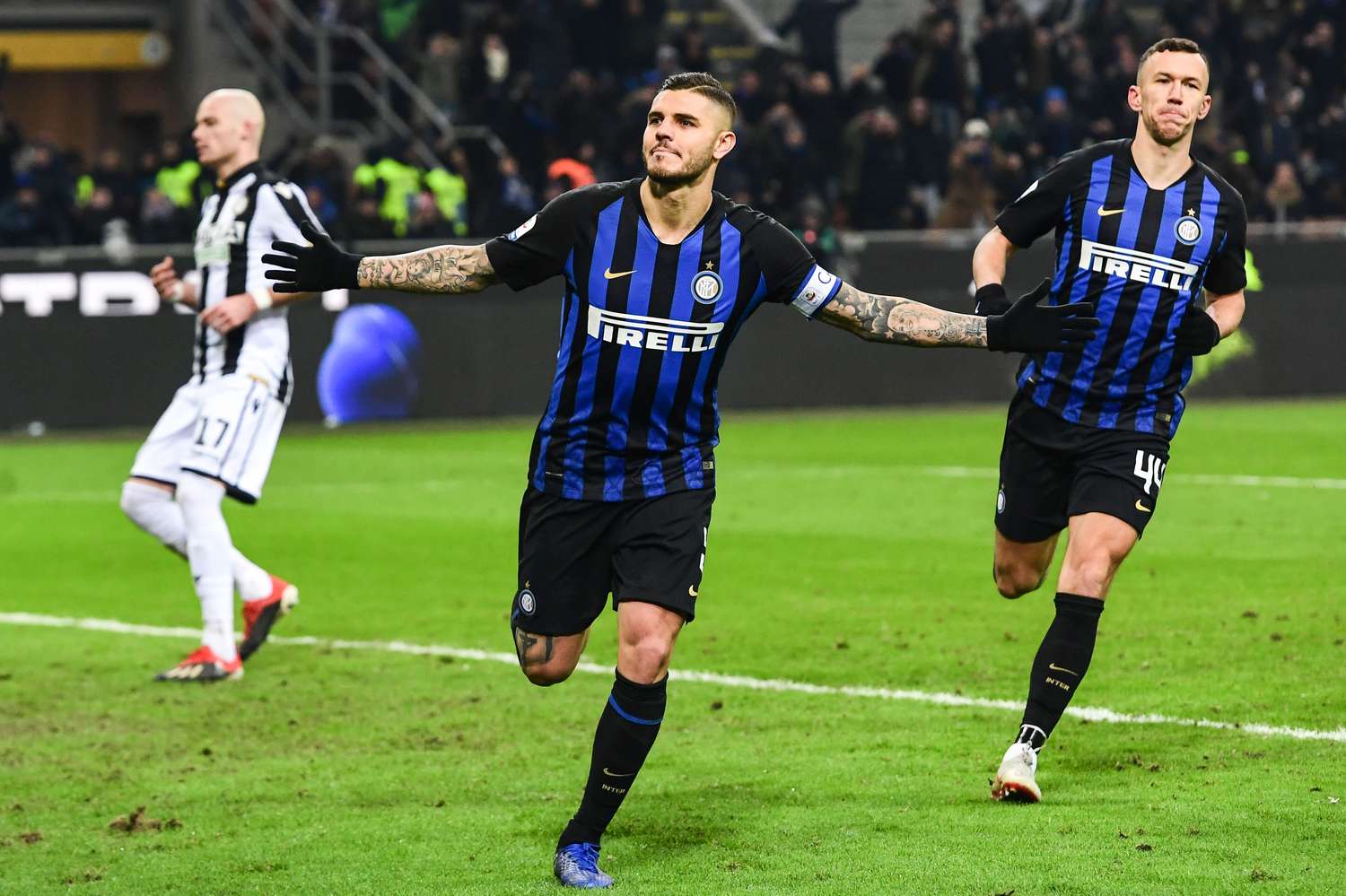 Icardi le dio la victoria a Inter ante Udinese