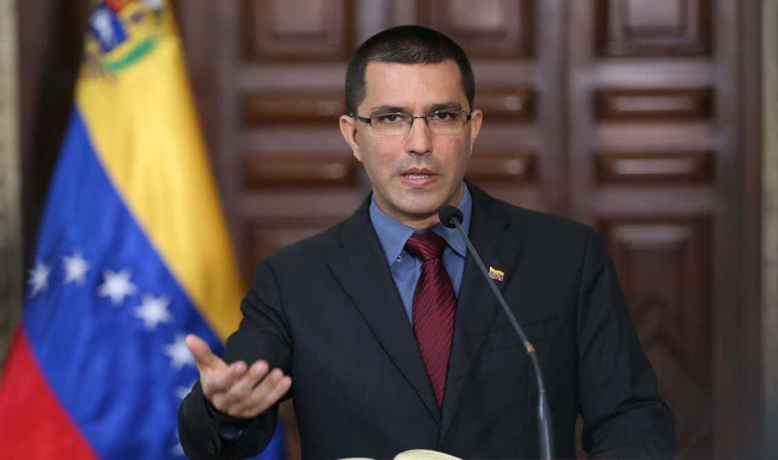 Maduro acusó a once países de pretender “desestabilizarlo”