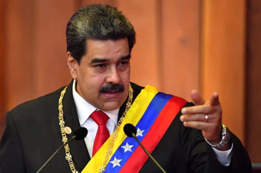 Con cuestionamientos, Maduro comenzó una nueva presidencia