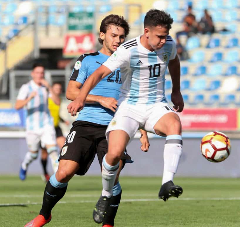 Argentina superó a Uruguay  y logró un lugar en el Mundial