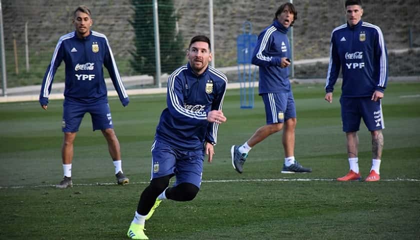 Con Messi a la cabeza, se entrenó la selección
