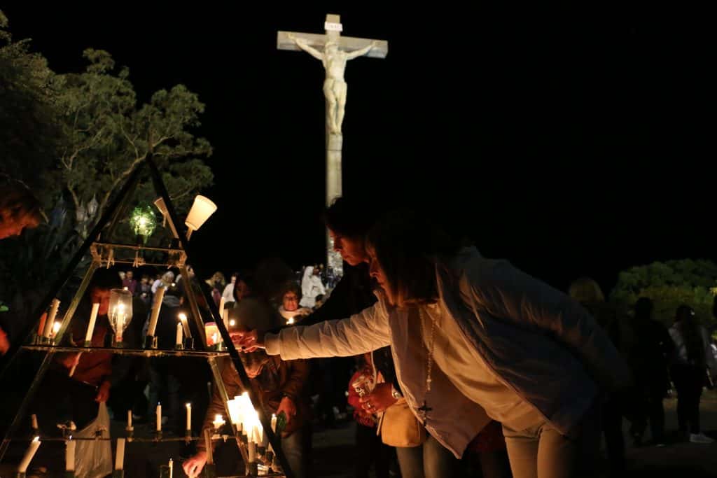 Se realiza esta noche el tradicional Vía Crucis de la Familia con antorchas