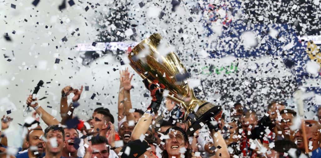 Corinthians y Flamengo festejaron en los estaduales