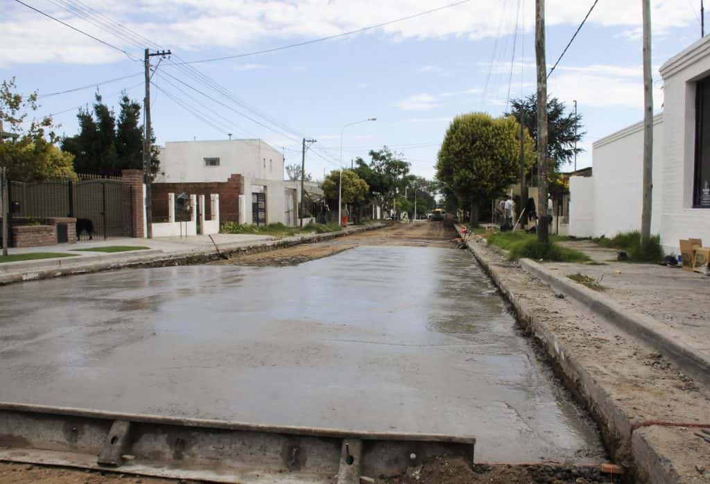 Comenzaron las obras de  asfalto y repavimentación con recursos de la Provincia
