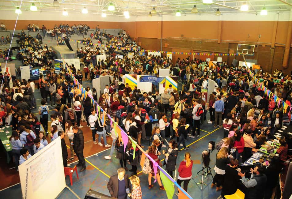 Más de mil estudiantes secundarios participaron de la Expo Unicen