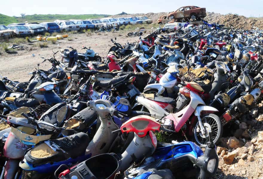 Aprehendieron a una familia que había robado partes de motos del Depósito de Cerro Leones