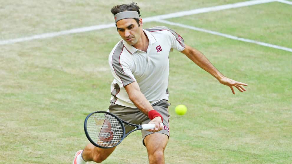 Federer pasó a Bautista y busca la final