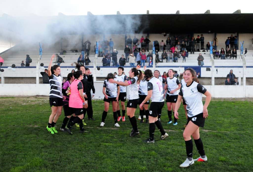 Juventud Unida, otra vez campeón del fútbol femenino