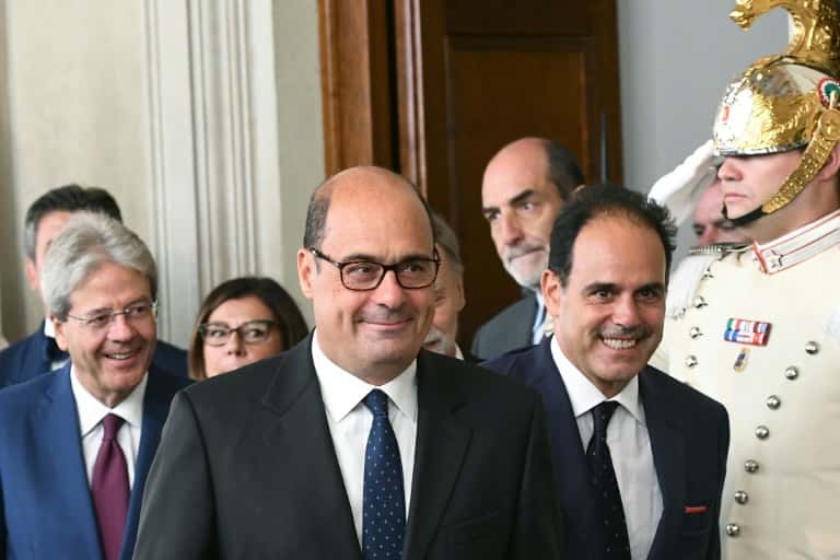 El presidente italiano dio plazo hasta el martes para alcanzar una mayoría