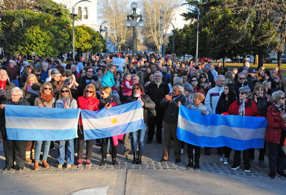 Luego de la derrota en las PASO, vecinos se movilizaron en apoyo al Gobierno de Macri