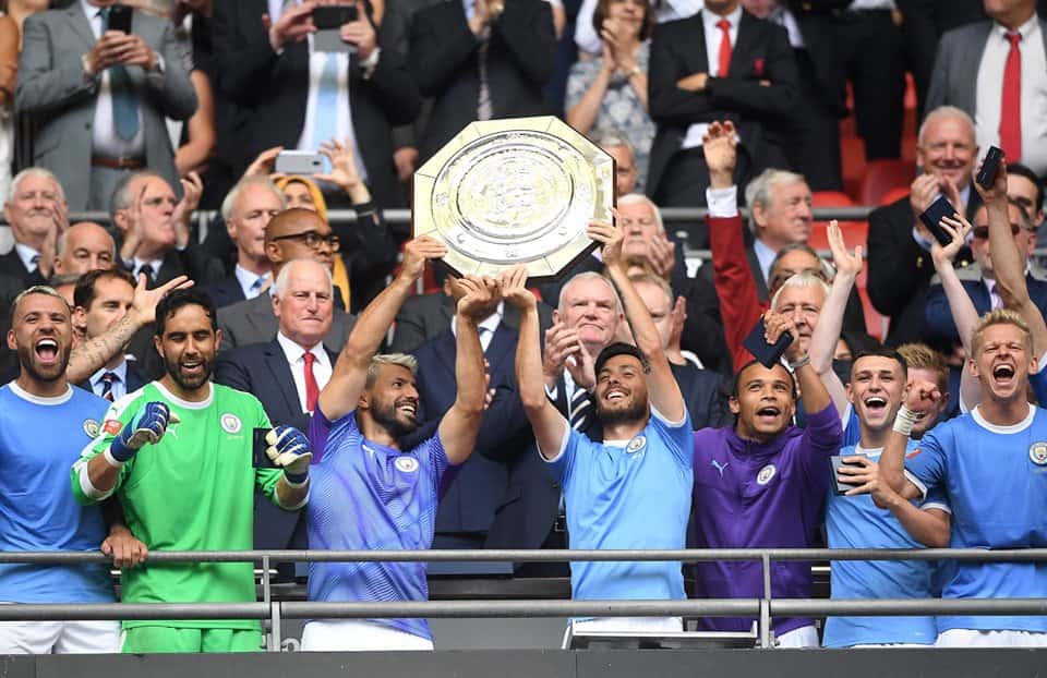 Manchester City alzó el trofeo ganando por penales