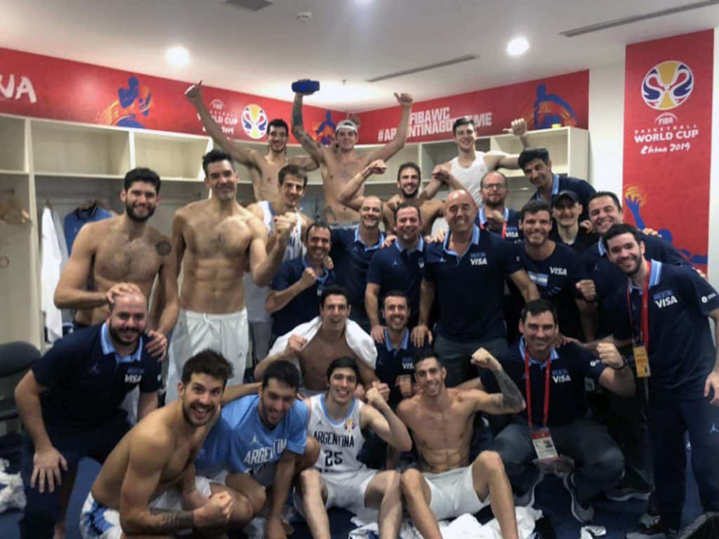 Argentina derrumbó a la poderosa Serbia y consiguió un lugar en las semifinales