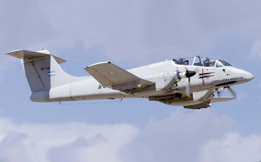Dos aviones IA-58 Pucará se hicieron sentir en el cielo tandilense