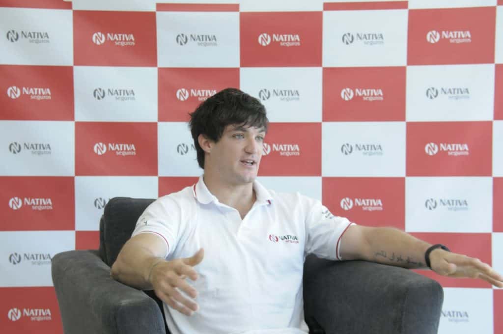 Gustavo Fernández brindó una clínica de tenis en Posta Natural