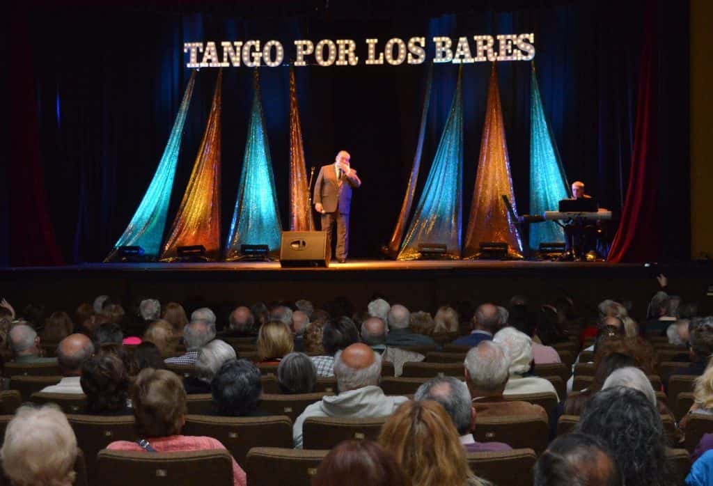 Con una velada en el teatro Del Fuerte se  cerró el año del ciclo Tango por los bares