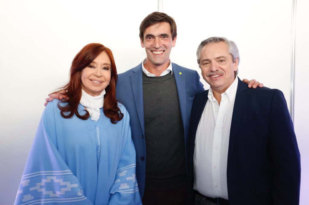 Iparraguirre estuvo con Alberto y  Cristina Fernández en Mar del Plata