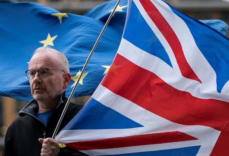 Reino Unido y la Unión Europea ultiman contrarreloj la negociación del Brexit