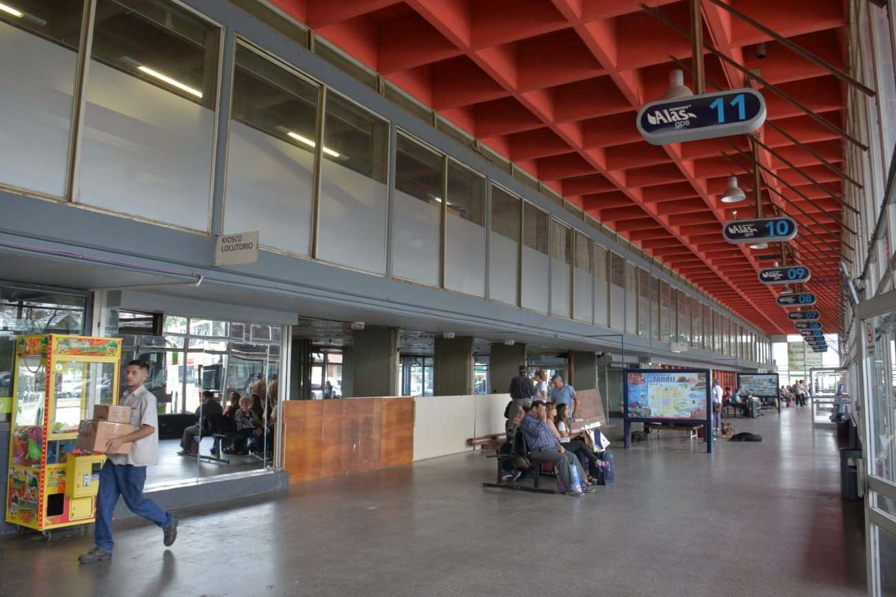 Con modificaciones y un plan de obras acotado a cinco años, se firmó la adjudicación de la Terminal