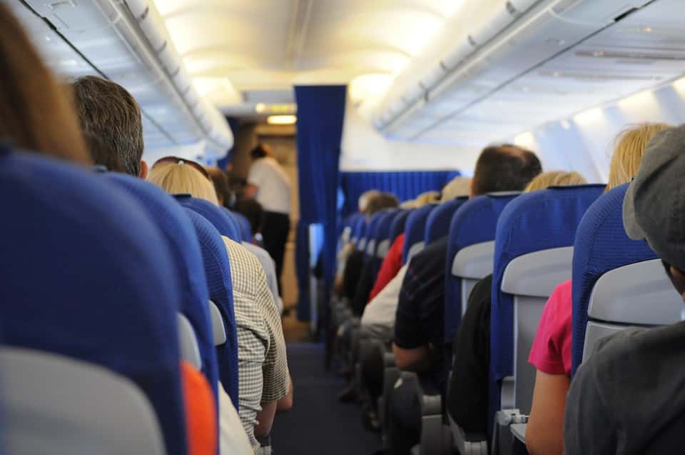 A tener en cuenta a la hora de viajar: ¿Cuáles son los asientos más seguros de un avión?