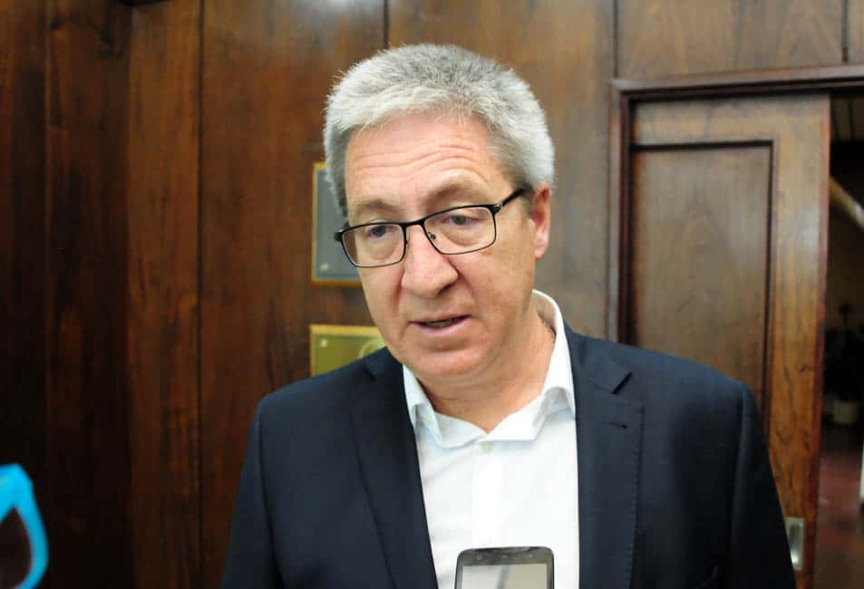 Macagno desmintió al titular de IOMA, ratificó que hay deudas y aseguró que no atienden el teléfono