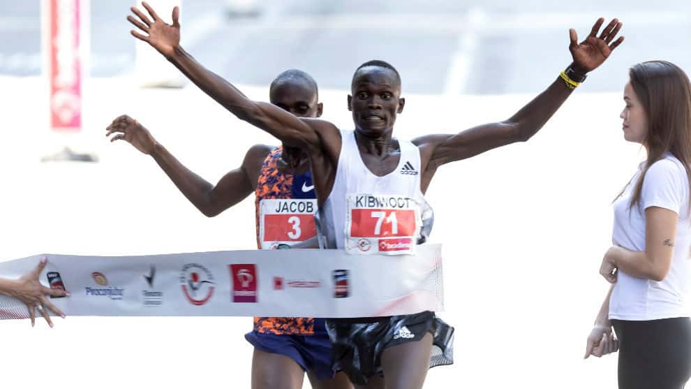 El keniano Kandie marcó un nuevo record