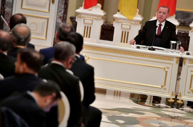 El presidente turco anunció una cumbre sobre Siria con líderes de Rusia, Francia y Alemania