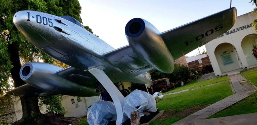 Hace 72 años se oían por primera vez los Gloster Meteor en Tandil y el Museo del Fuerte lo celebró