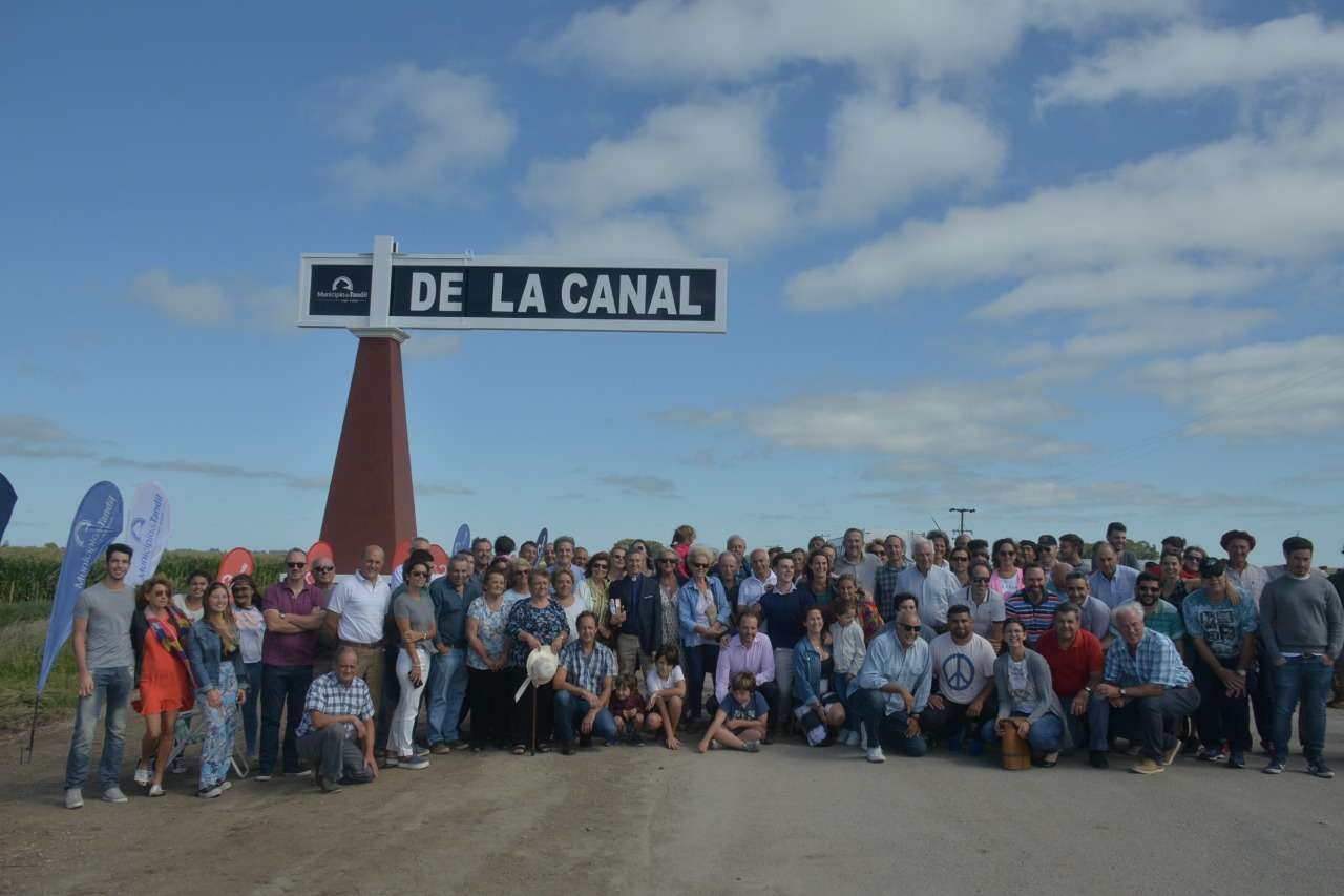 Quedó inaugurado el portal que indica el ingreso a la localidad de De la Canal