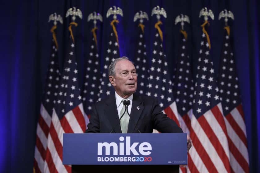 Michael Bloomberg abandonó las primarias y respaldó a Joe Biden