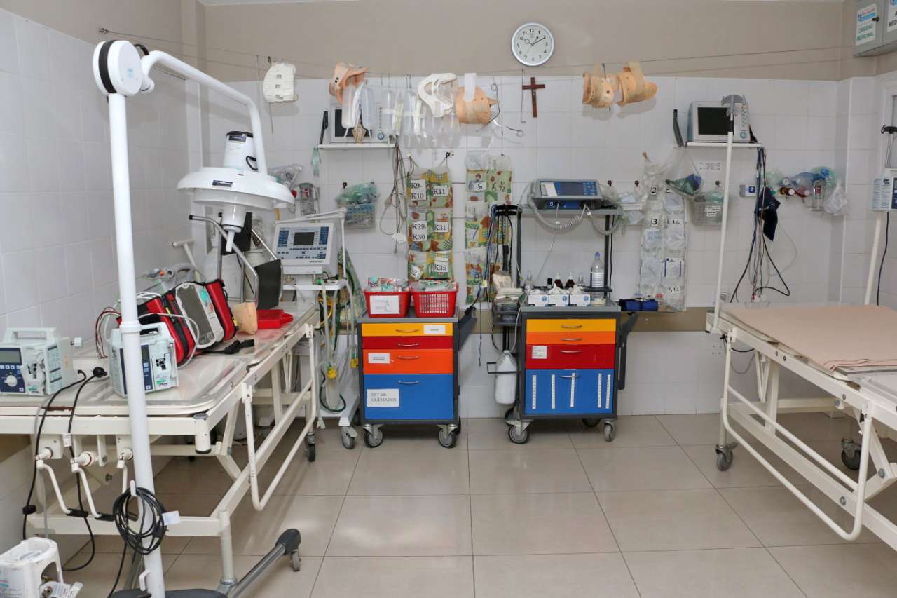 Enfermeros del Hospital aseguran que se agotaron las camas de terapia