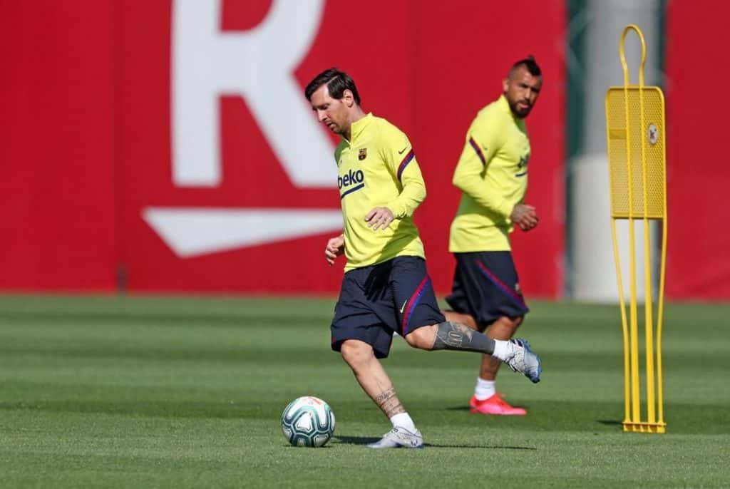 Messi, parte de la primera práctica grupal de Barcelona