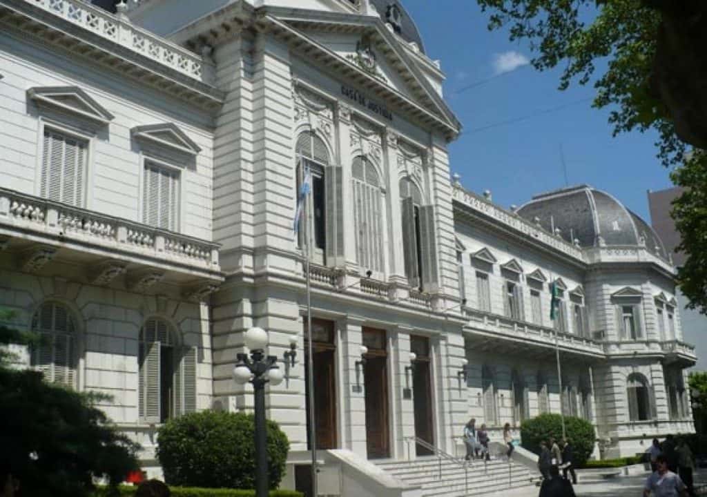 Suprema Corte bonaerense admite recurso de queja y suspende otorgamiento de domiciliarias