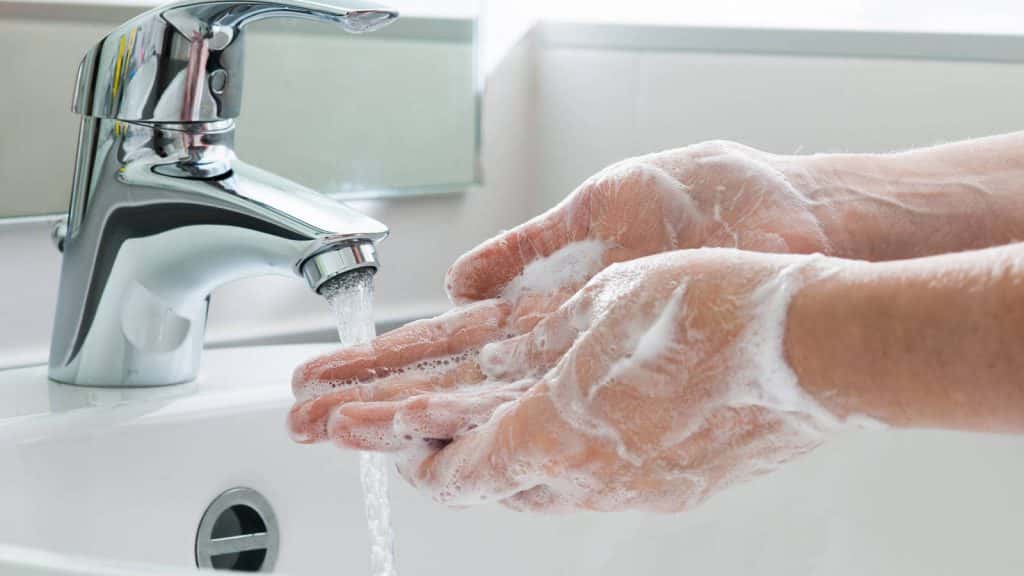 Lavarse bien las manos puede salvar vidas