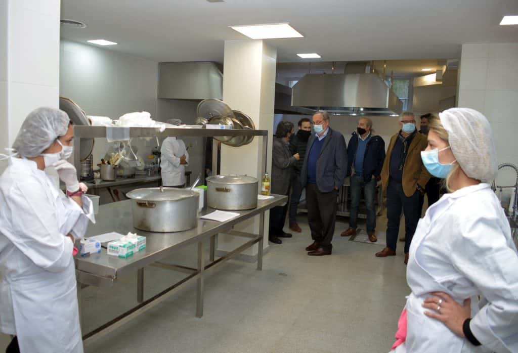 Se puso en marcha la nueva cocina del Hospital  y Lunghi destacó la inversión en salud pública